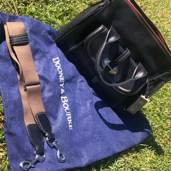 Dooney & Bourke Navy Blue handbag with D&B detachable crossbody strap & dust bag - Picture 2 of 16